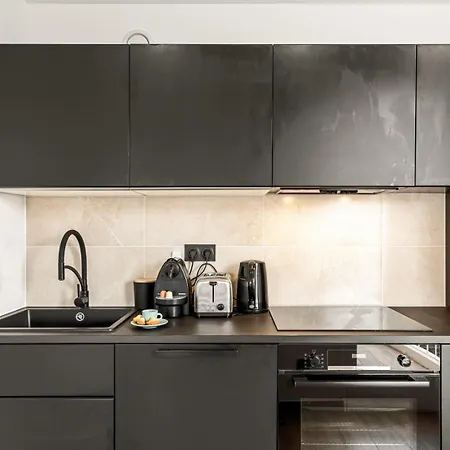 Serenade - A Lägenhet *