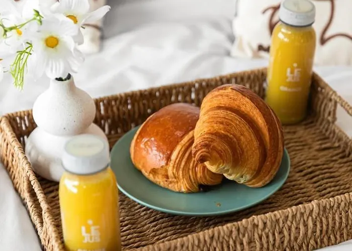 Serenade - A * Cannes